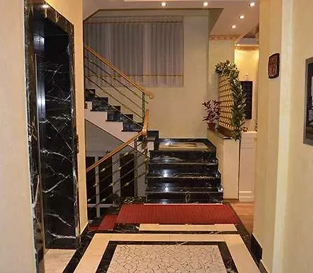 Mustang Hotel Vasqarr