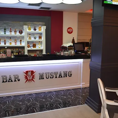 Mustang Hotel Vasqarr