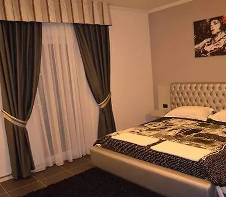 Mustang Hotel